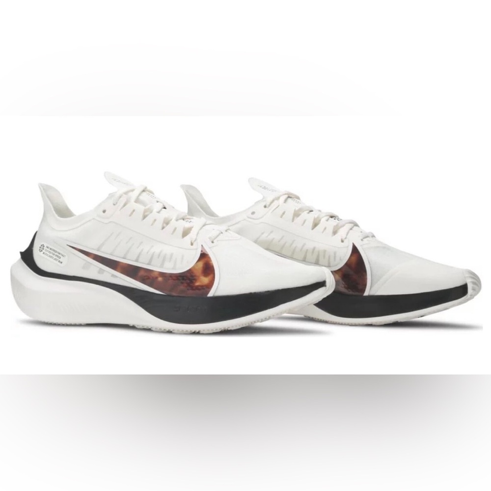 Nike Zoom Gravity Leopard‎ Runners